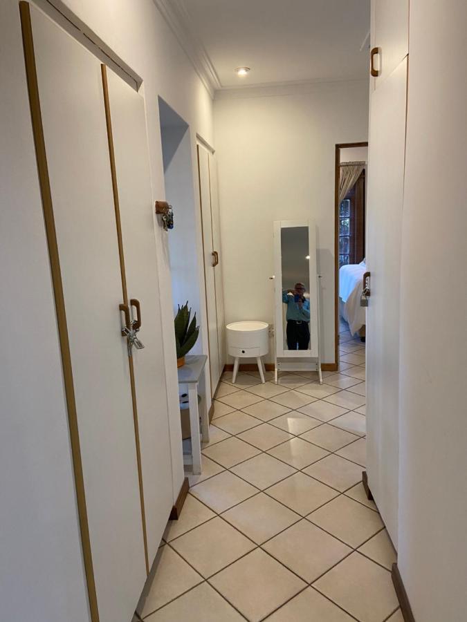 Waterloo Guest House 다반 외부 사진